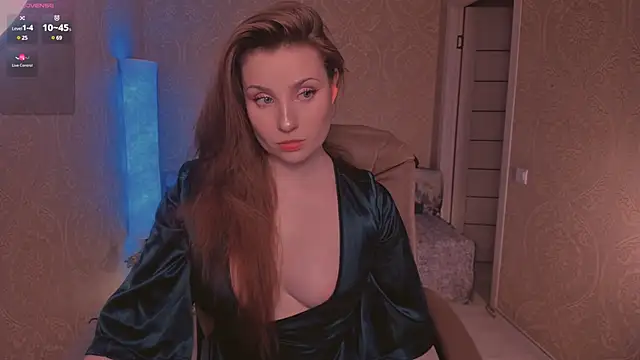 Snapshot of Eesmaaarrr chatting on March 2025 01:43:01 AM Eesmaaarrr online show from March 2025 01:43:01 AM