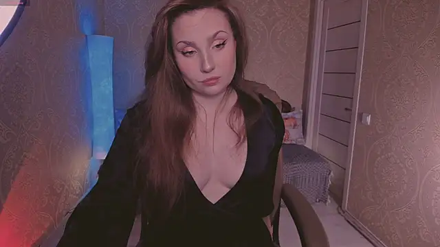 Eesmaaarrr online show from September 2025 11:32:01 PM