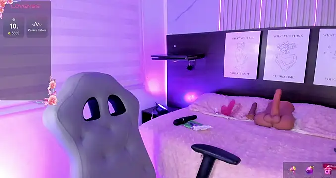 Violet spencer online show from November 2025 09:48:01 PM