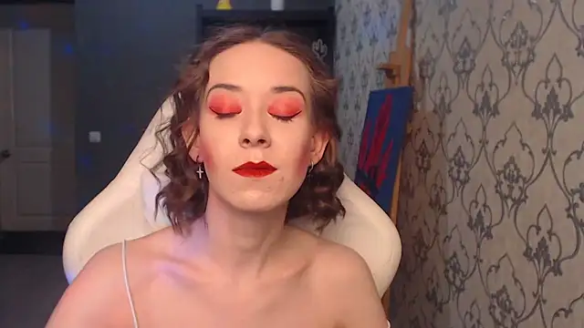 FascinatingEyess online show from May 2026 08:06:02 PM