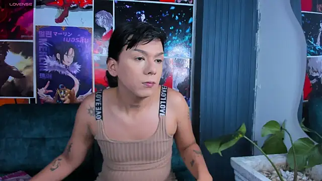 yossi peach cute online show from June 2026 07:51:02 PM