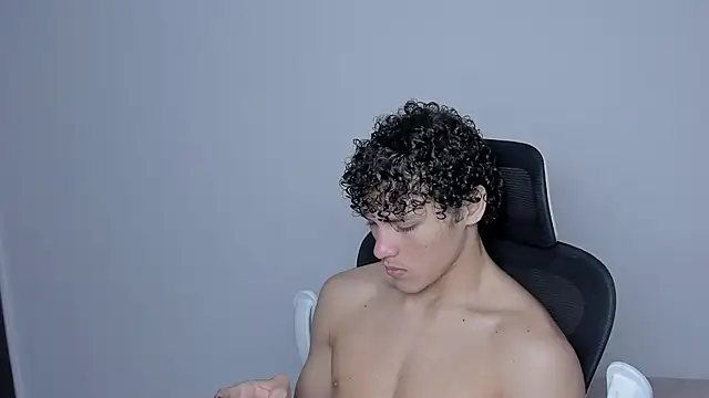 laurent nova online show from November 2025 03:44:01 AM