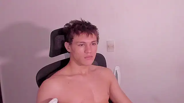 laurent nova online show from April 2026 01:07:01 PM