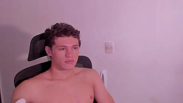 laurent nova online show from April 2026 03:57:02 PM