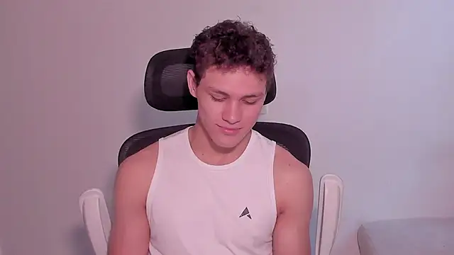 laurent nova online show from March 2026 07:38:01 PM