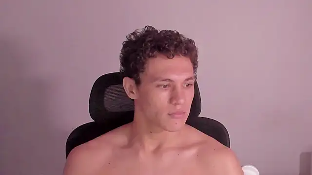 laurent nova online show from April 2026 12:12:02 PM