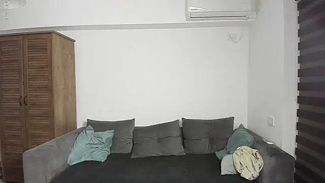 ZkkBlitz online show from April 2026 08:03:02 PM