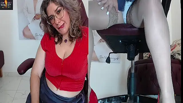 Snapshot of zehra_sanem chatting on September 2025 10:54:02 PM zehra sanem online show from September 2025 10:54:02 PM