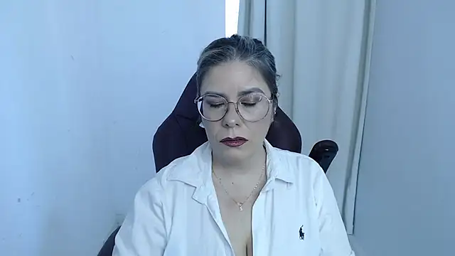 Snapshot of zehra_sanem chatting on July 2026 02:47:02 PM zehra sanem online show from July 2026 02:47:02 PM