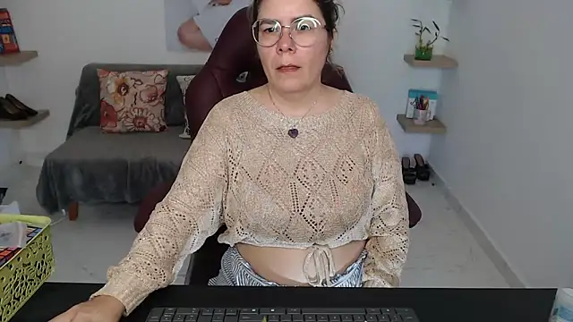 zehra sanem online show from February 2026 04:15:01 PM