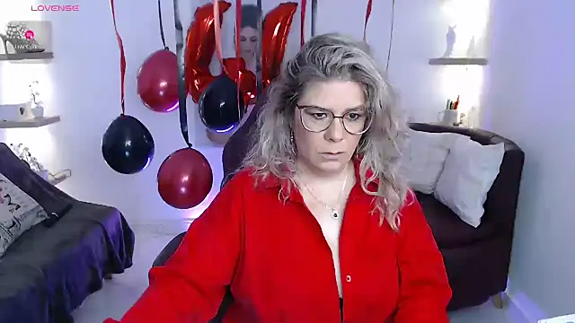 Snapshot of zehra_sanem chatting on May 2026 02:03:01 PM zehra sanem online show from May 2026 02:03:01 PM
