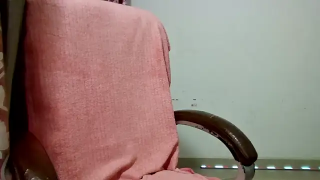 Queenhimanshi online show from January 2026 05:20:01 PM