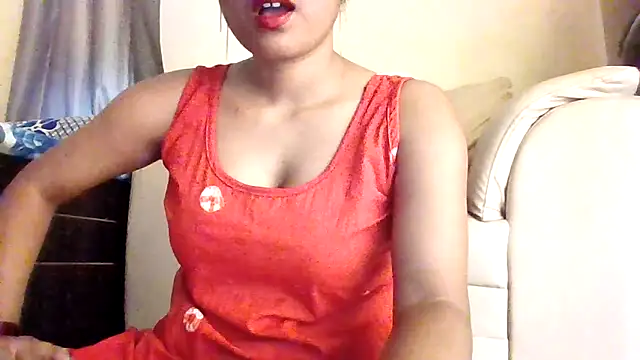 Queenhimanshi online show from May 2026 04:42:01 AM