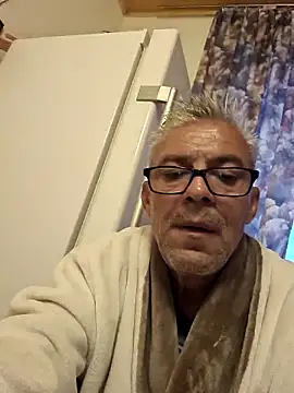 Picolo4111 online show from October 2025 05:42:01 AM