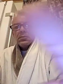Picolo4111 online show from October 2025 02:32:01 AM