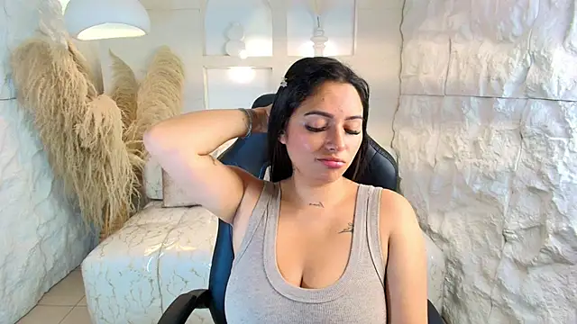 Dakotha v  online show from March 2026 03:18:02 AM