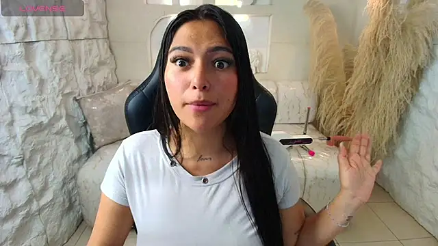 Dakotha v  online show from May 2026 03:37:01 AM