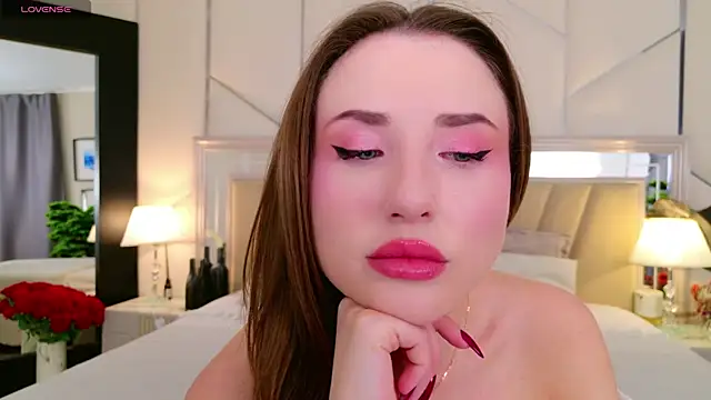 Jullia Carter online show from October 2025 06:12:02 AM