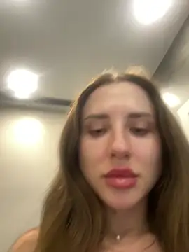 Jullia Carter online show from July 2026 04:51:01 PM