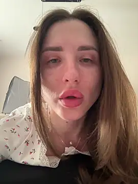 Snapshot of Jullia_Carter chatting on April 2026 06:20:01 AM Jullia Carter online show from April 2026 06:20:01 AM