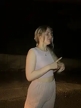 Holly-Glamour online show from June 2026 10:27:01 PM