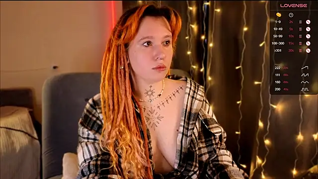 The Full Red Moon online show from November 2025 09:32:01 AM