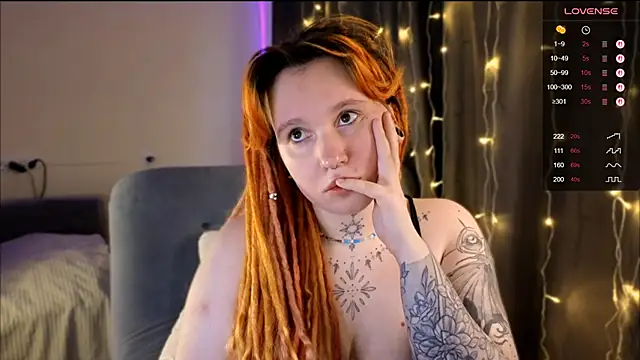 The Full Red Moon online show from December 2025 10:39:01 AM