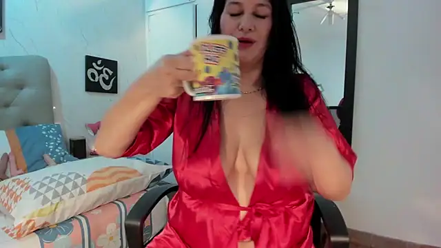 Antonella Montanari online show from May 2026 01:39:01 PM