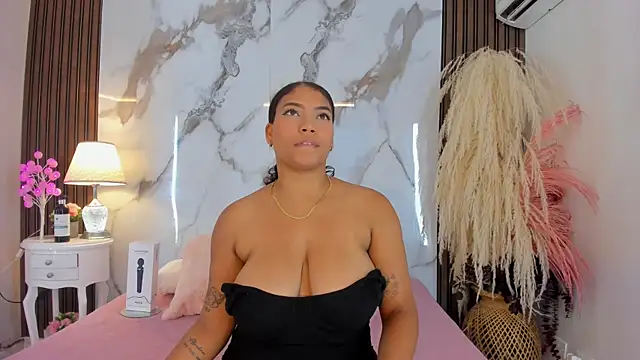 belacampbell online show from February 2025 09:17:01 PM