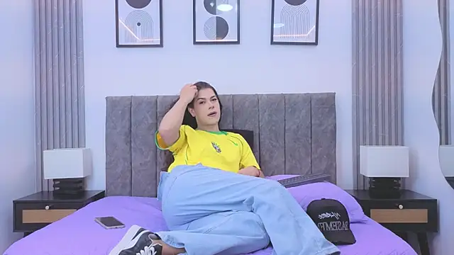 Luciana Ortiz1 online show from June 2026 07:33:01 PM