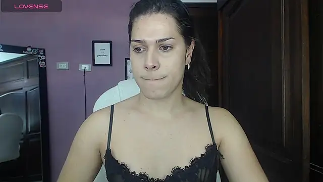 Luciana Ortiz1 online show from March 2025 01:54:01 PM