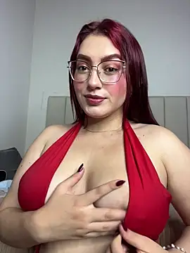 Snapshot of VioletPearson chatting on July 2026 08:41:01 AM VioletPearson online show from July 2026 08:41:01 AM