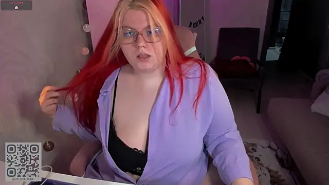 Snapshot of Melissa_Purr chatting on May 2026 11:19:01 PM Melissa Purr online show from May 2026 11:19:01 PM