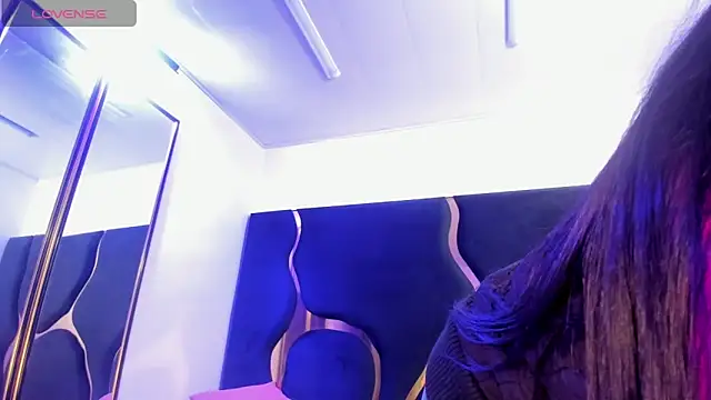 Ivanna18 x online show from November 2025 03:56:01 AM