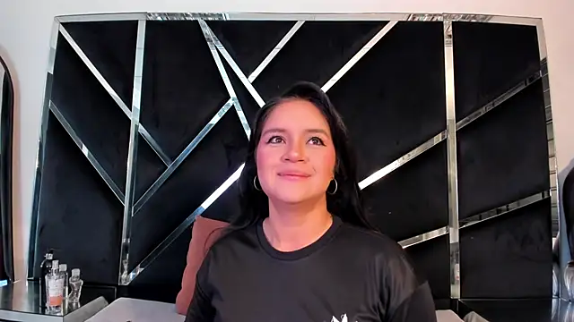 Ivanna18 x online show from October 2025 03:51:01 AM