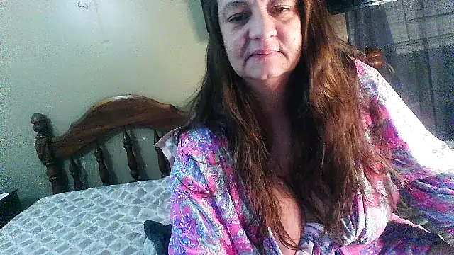 Snapshot of RosieRios chatting on February 2025 02:28:02 AM RosieRios online show from February 2025 02:28:02 AM