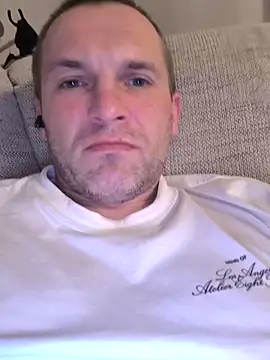 AttractiveSilk5 online show from December 2025 10:43:02 PM