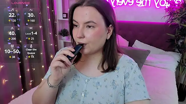 FeralPeach online show from March 2026 05:07:01 AM