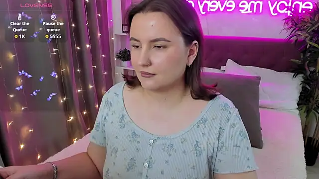 FeralPeach online show from December 2025 06:49:02 AM