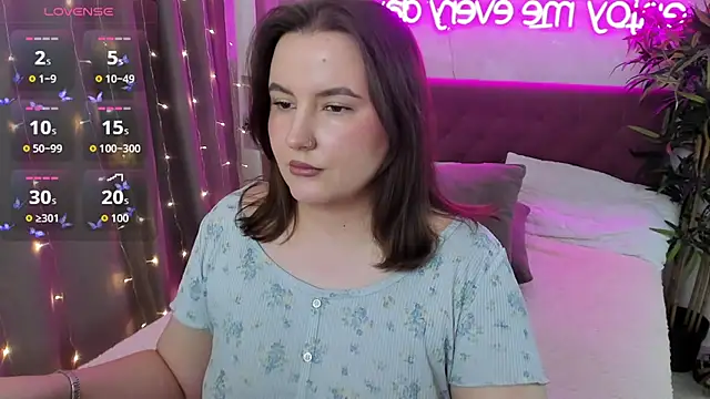 FeralPeach online show from February 2026 05:38:02 AM