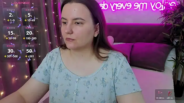 FeralPeach online show from April 2026 04:30:02 AM