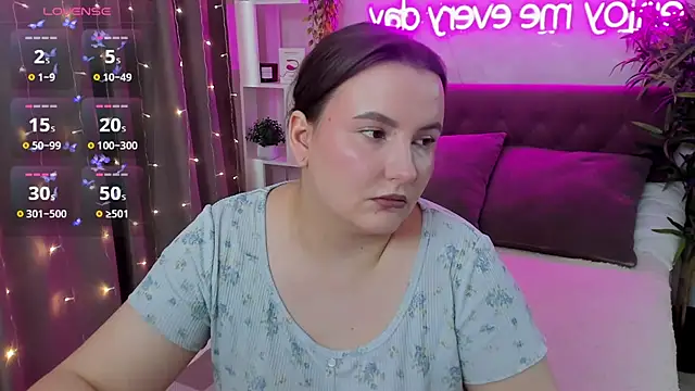 FeralPeach online show from April 2026 07:37:01 AM