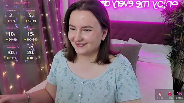 FeralPeach online show from December 2025 08:05:01 AM