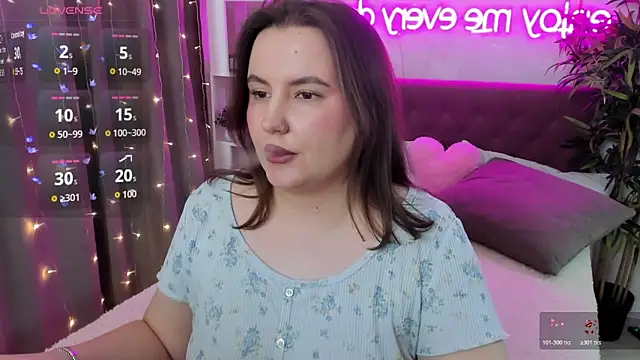 FeralPeach online show from March 2026 07:04:02 AM