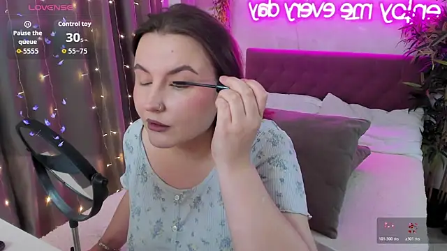 FeralPeach online show from January 2026 06:42:01 AM