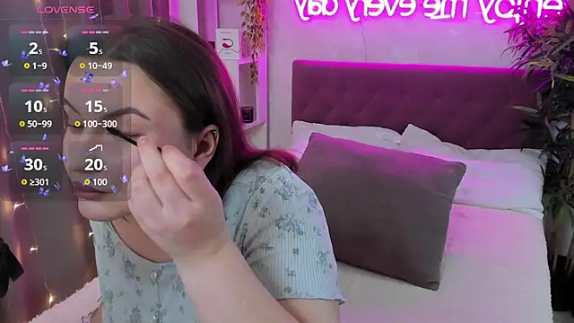 FeralPeach online show from January 2026 04:05:01 AM