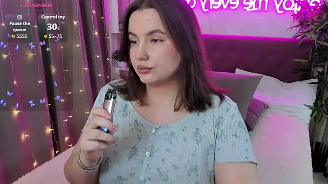 FeralPeach online show from February 2026 06:09:02 AM