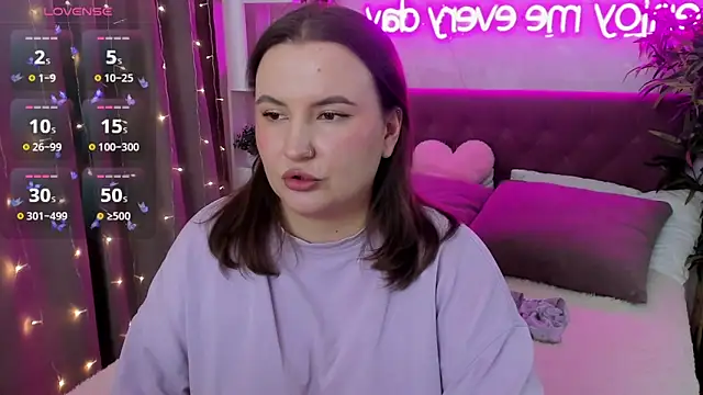 FeralPeach online show from March 2026 06:37:01 AM