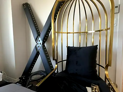 yourgoddessangela online show from September 2025 02:28:01 PM