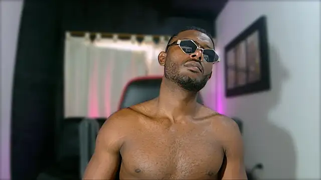 Snapshot of Black_indiian chatting on April 2026 05:52:02 PM Black indiian online show from April 2026 05:52:02 PM